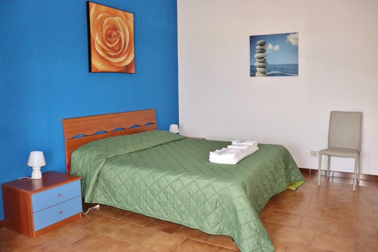 B&B Nettuno Beach ميلاتسو الغرفة الصورة